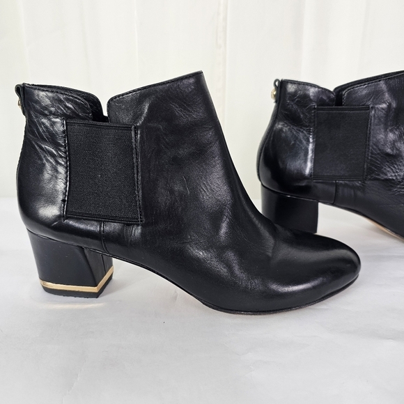 Vince Camuto Signature black leather ankle bootie metallic heel Size 7 - Picture 4 of 10